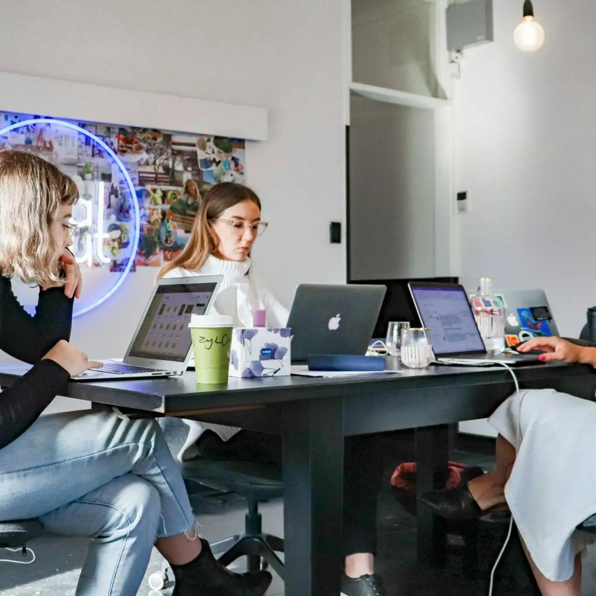The Best Social Media Management Agencies | inSyte Blog 2 Ladies in a Social Media Agency